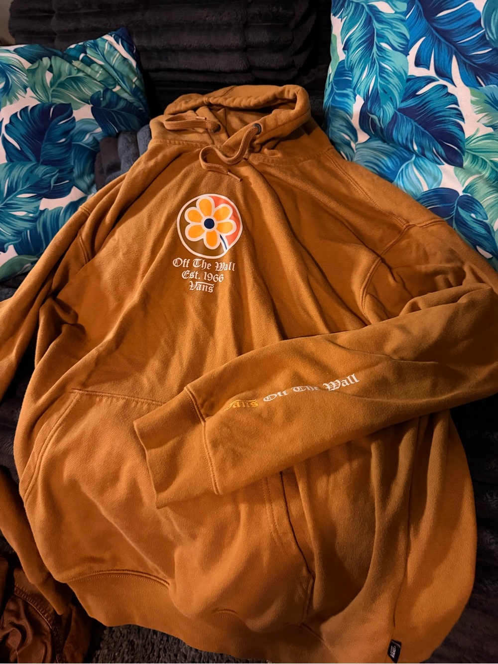 Vans Men’s Rust Brown Floral Logo Crewneck Hoodie
